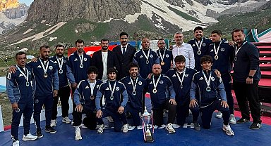 Kırkpınar'dan Balkanlara Kağıtspor fırtınası