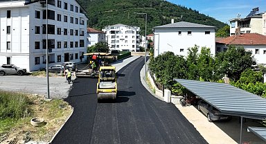Kocaeli'de Karamürsel Caddesi baştan sona yenileniyor