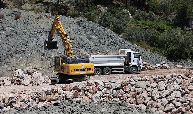Muğla Seydikemer'de heyelan yaraları sarılıyor