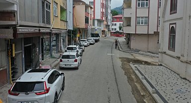 Ordu Kumru Karacalı'da kaldırımlar yenileniyor