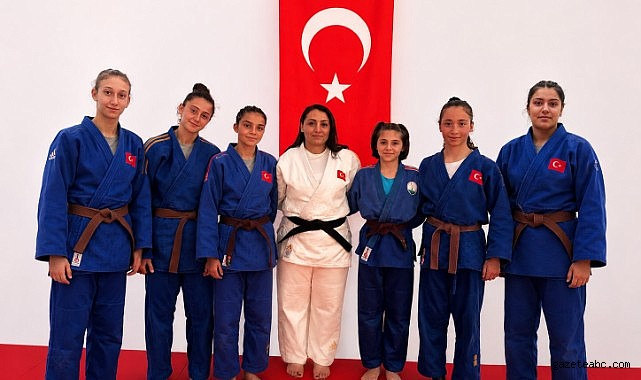 Osmangazi Belediyesporlu 6 Milli Judocu Avrupa Kupası'nda Türkiye İçin Tatamiye Çıkacak