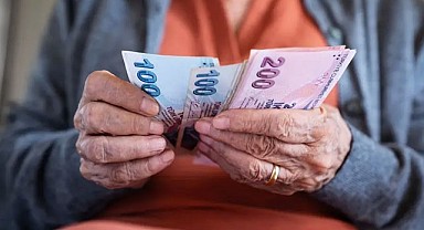 SGK'dan Emeklilere Yeni Hizmet