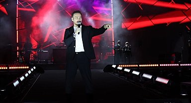 Sinan Akçıl, Konya'da müzikseverlerle buluştu