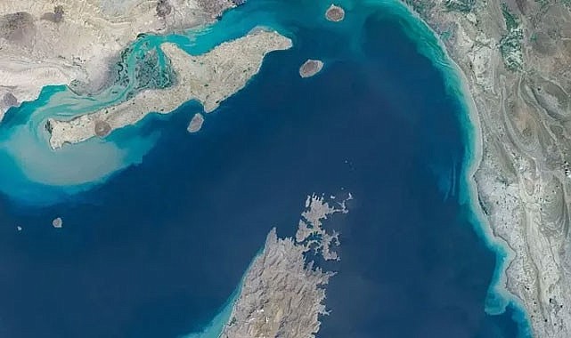 Tahran’dan Hürmüz Boğazı Resti