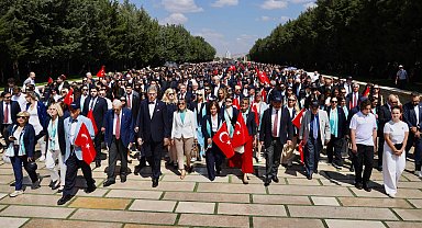 Türkiye Rotary ailesinden yeni döneme Anıtkabir'den güçlü mesaj