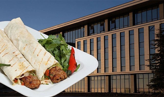 Üniversite Kafeteryasında “Adana Kebap” Skandalı
