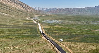 Van kırsalında yollara sıcak asfalt