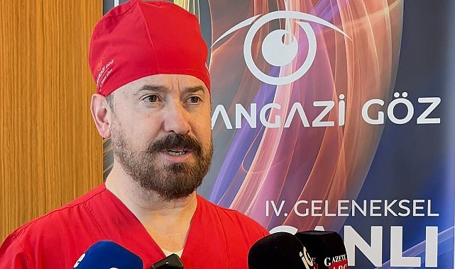 50 Profesörden Canlı Göz Ameliyatı